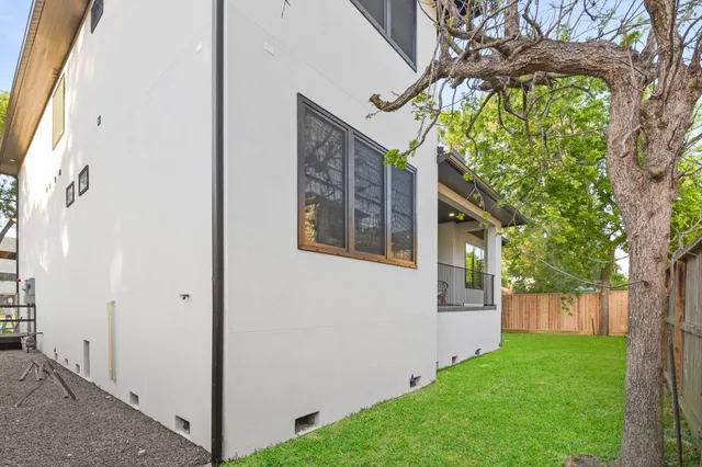 $1,499,000 | 5115 Maple Street, Bellaire, TX 77401