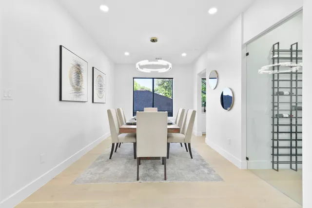 $1,499,000 | 5115 Maple Street, Bellaire, TX 77401