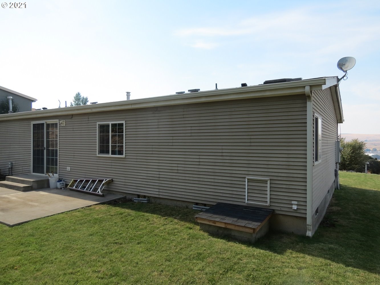 3016 Southwest Overlook Place Pendleton, OR 97801 - Photo 3 of 4