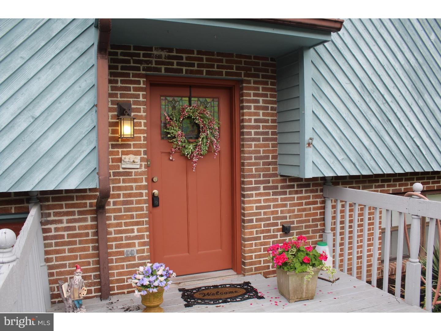 248 Whitton Drive Reading, PA 19607 - Photo 2 of 21 Gallery Image 2