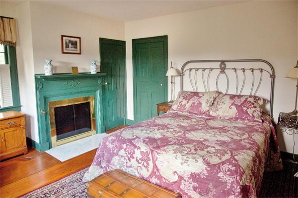 273 Belchertown Road Ware, MA 01082 - Photo 15 of 30