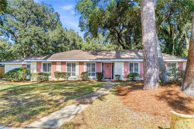 $710,000 | 302 Wymberly Road, St. Simons Island, GA 31522