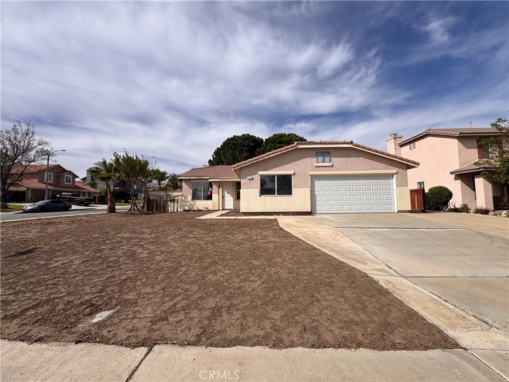 2014 West Dawnview Drive Rialto, CA 92377 - Photo 1 of 48
