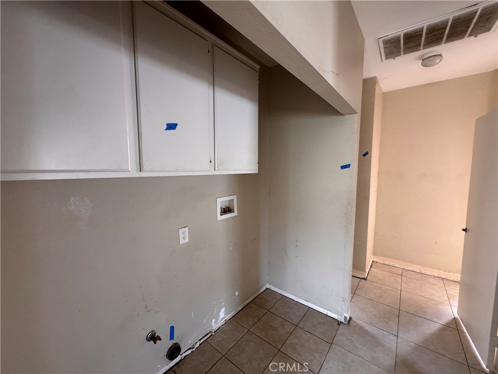 2014 West Dawnview Drive Rialto, CA 92377 - Photo 17 of 48