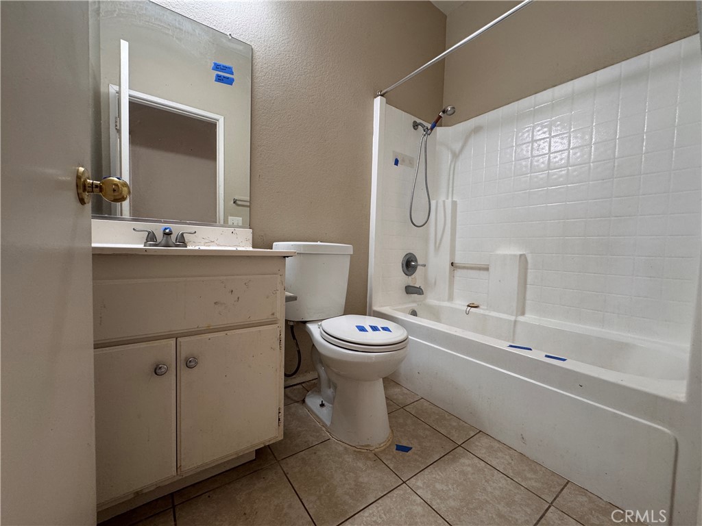 2014 West Dawnview Drive Rialto, CA 92377 - Photo 23 of 48