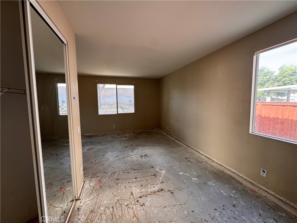 2014 West Dawnview Drive Rialto, CA 92377 - Photo 38 of 48