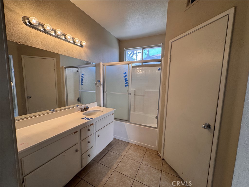 2014 West Dawnview Drive Rialto, CA 92377 - Photo 40 of 48