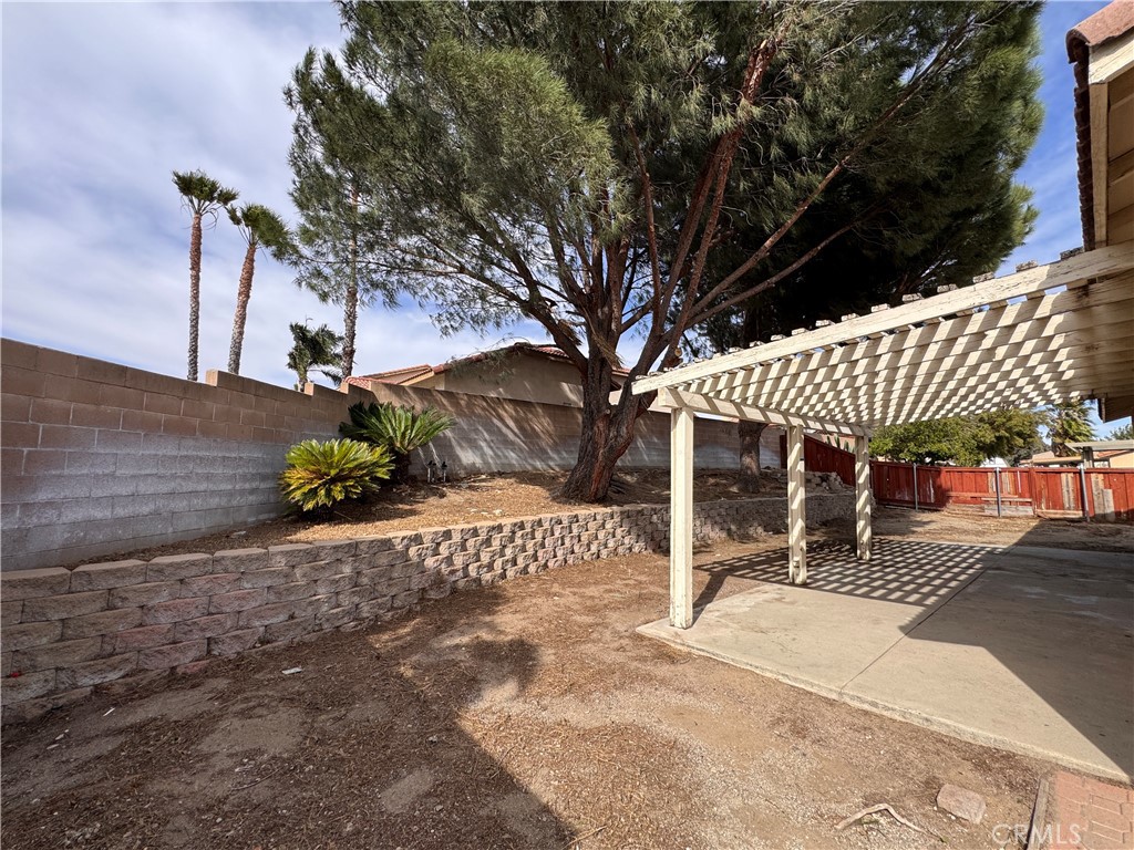 2014 West Dawnview Drive Rialto, CA 92377 - Photo 46 of 48