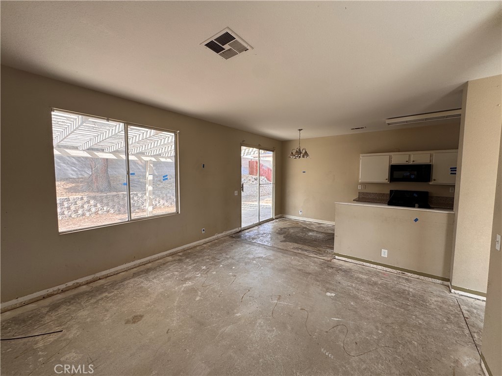 2014 West Dawnview Drive Rialto, CA 92377 - Photo 9 of 48