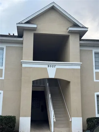 $165,000 | 9507 Amberdale Court, Unit 201, Riverview, FL 33578
