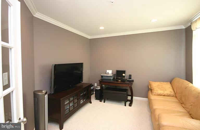 7653 Sandhurst Lane Hanover, MD 21076 - Photo 11 of 24 Den