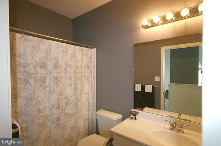 7653 Sandhurst Lane Hanover, MD 21076 - Photo 16 of 24 Full Bath