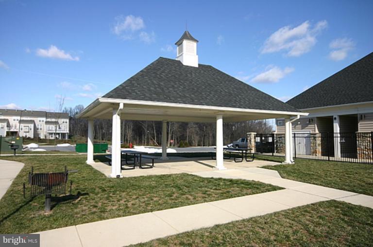 7653 Sandhurst Lane Hanover, MD 21076 - Photo 21 of 24 Picnic Area