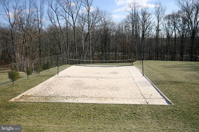 7653 Sandhurst Lane Hanover, MD 21076 - Photo 24 of 24 Volleyball Court