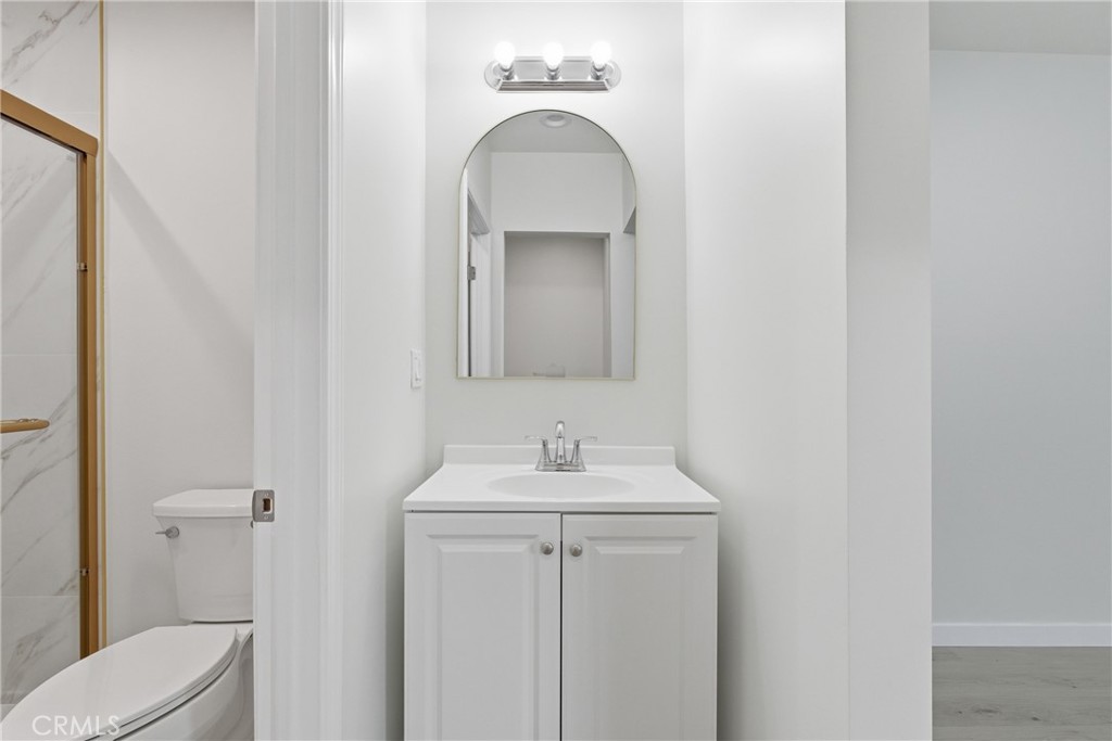 10012 Plainview Avenue Tujunga, CA 91042 - Photo 15 of 36 Primary Bathroom