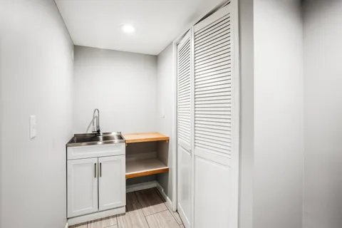 $549,000 | 6221 North Lake Drive, Whitefish Bay, WI 53217
