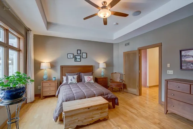 $695,000 | 4873 Highwood Circle, Middleton, WI 53562