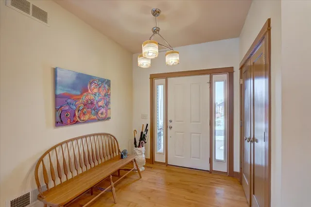 $695,000 | 4873 Highwood Circle, Middleton, WI 53562