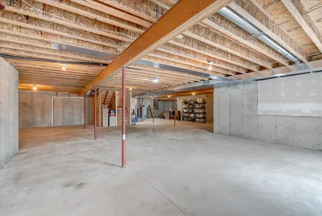 $695,000 | 4873 Highwood Circle, Middleton, WI 53562