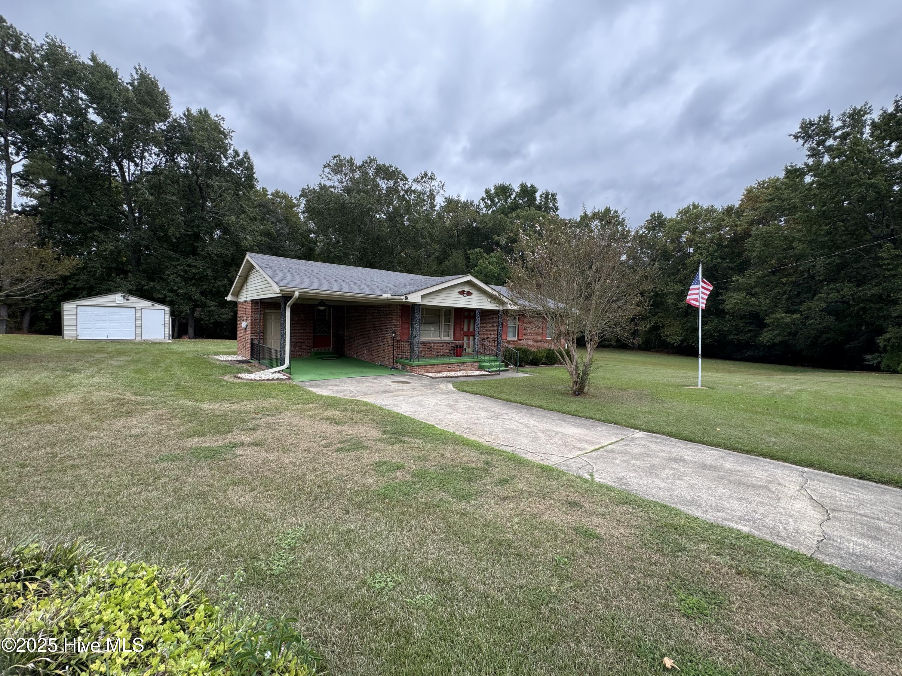 4133 Ridgecrest Road Wilson, NC 27893 - Photo 3 of 24 IMG_5543