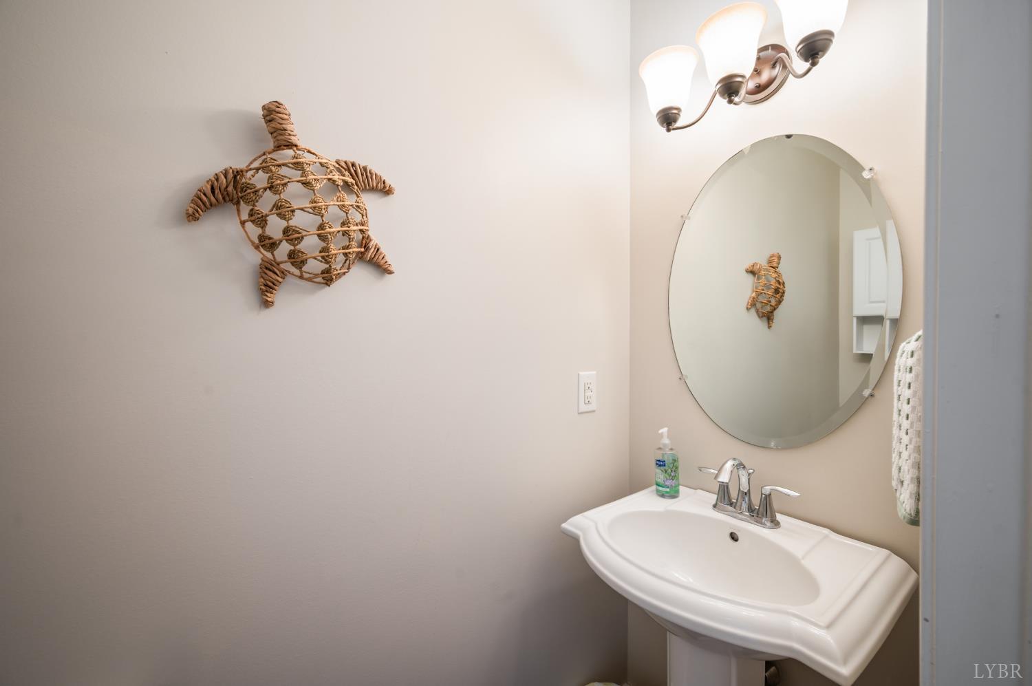 189 Irvington Springs Road Lynchburg, VA 24503 - Photo 5 of 72