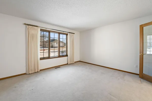 $575,000 | 8111 Kimberly Lane North, Maple Grove, MN 55311