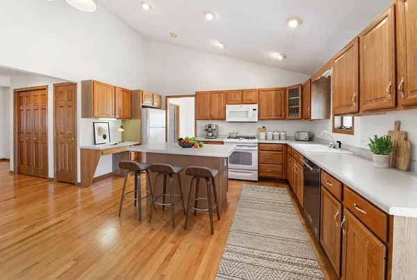 $575,000 | 8111 Kimberly Lane North, Maple Grove, MN 55311