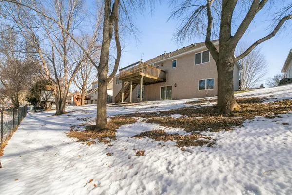 $575,000 | 8111 Kimberly Lane North, Maple Grove, MN 55311