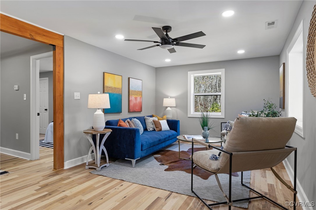 8501 Barnetts Road Charles City, VA 23030 - Photo 8 of 33 Living area featuring recessed lighting, visible v