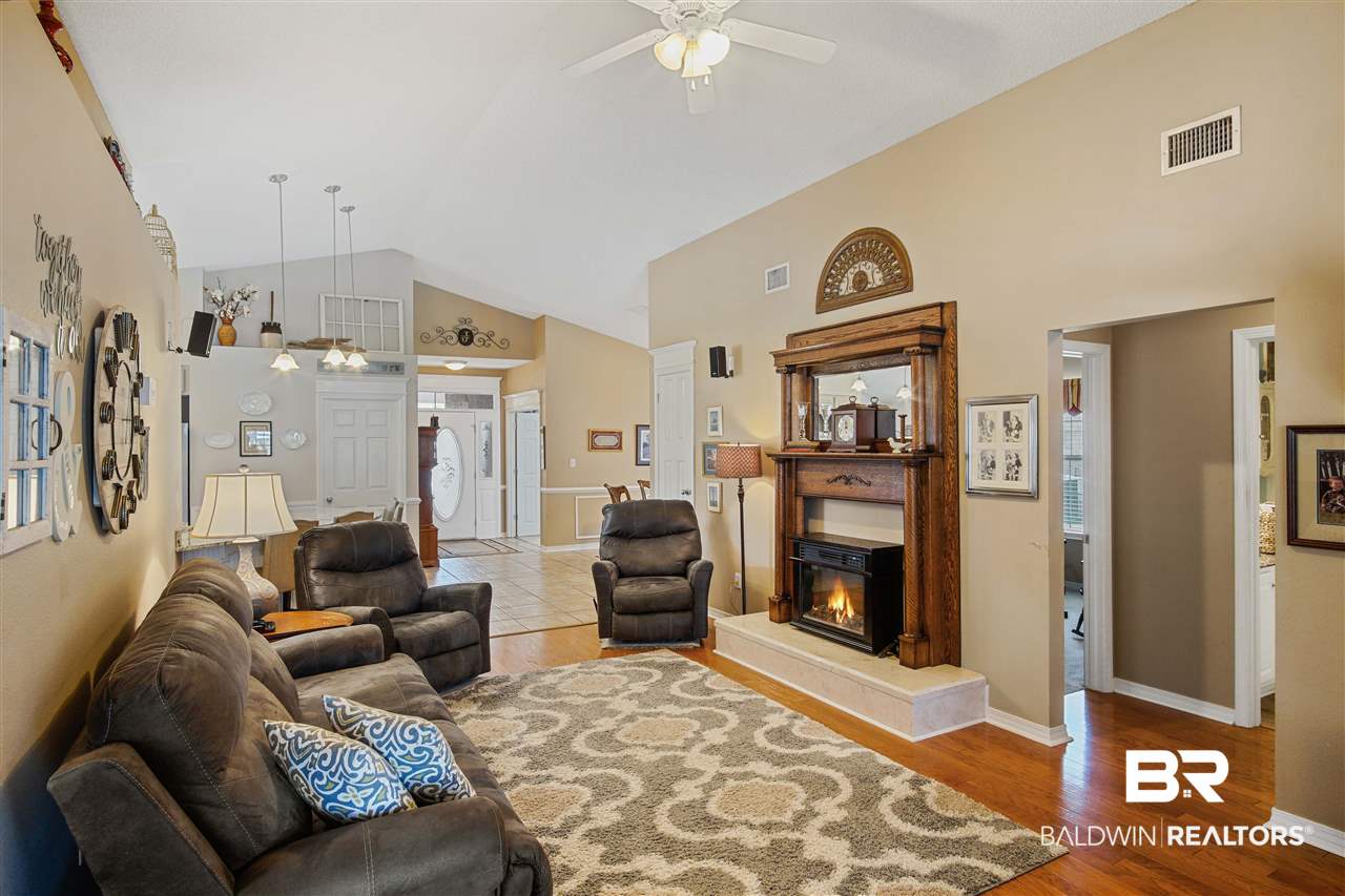 11156 Pontchartrain Loop Daphne, AL 36526 - Photo 4 of 40