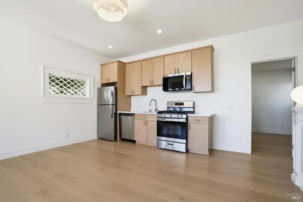 $6,500 | 172 Bella Vista Avenue, Unit C, Belvedere, CA 94920
