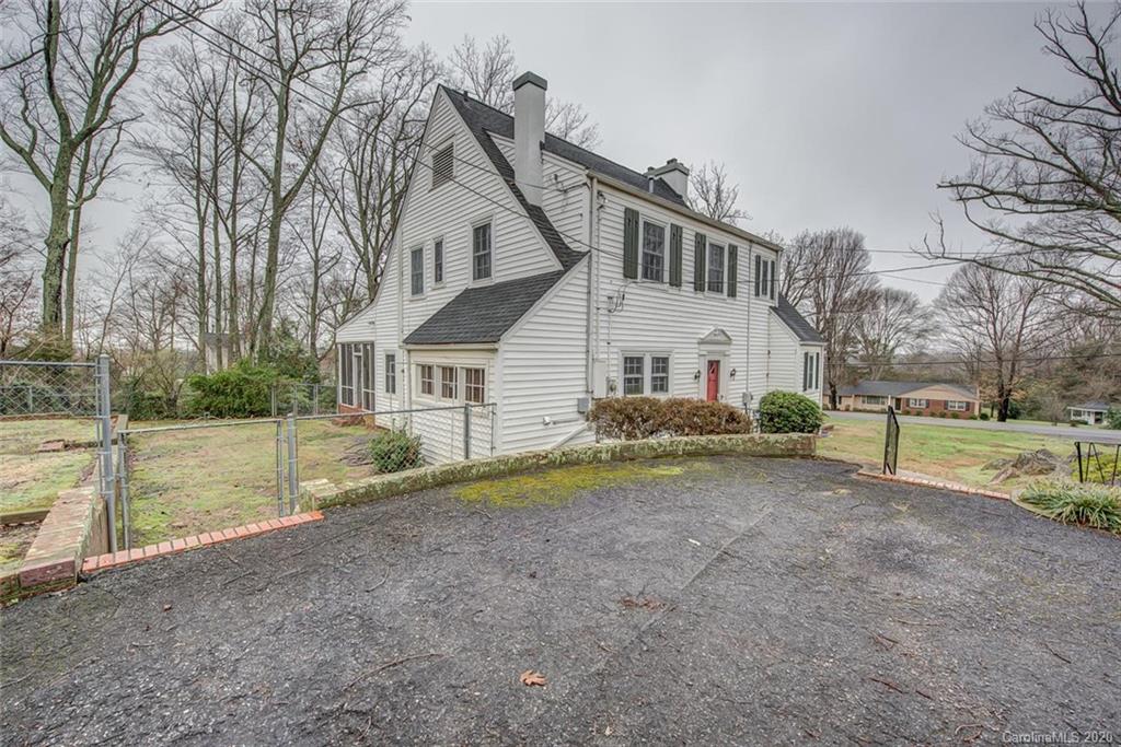 1841 Country Club Road Gastonia, NC 28054 - Photo 3 of 23 Gallery Image 3