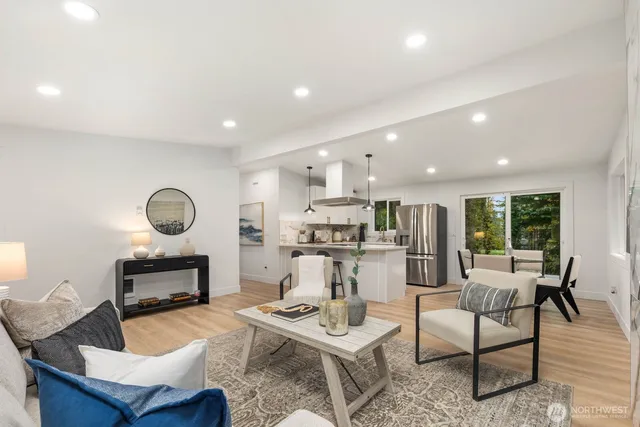 $629,999 | 14866 154th Place Southeast, Renton, WA 98058