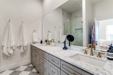 $599,000 | 5912 Ross Avenue, Unit 10, Dallas, TX 75206