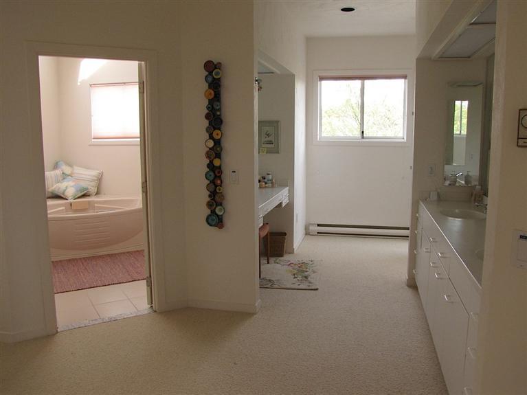 16 Cormorant Road Truro, MA 02666 - Photo 19 of 21 a view of hallway with window