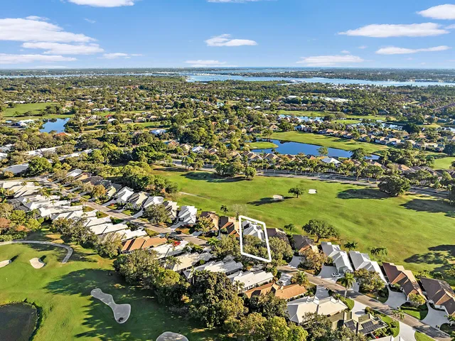 $649,900 | 2431 Southwest Brookwood Lane, Palm City, FL 34990