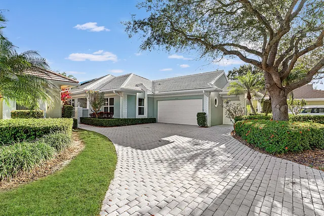 $649,900 | 2431 Southwest Brookwood Lane, Palm City, FL 34990