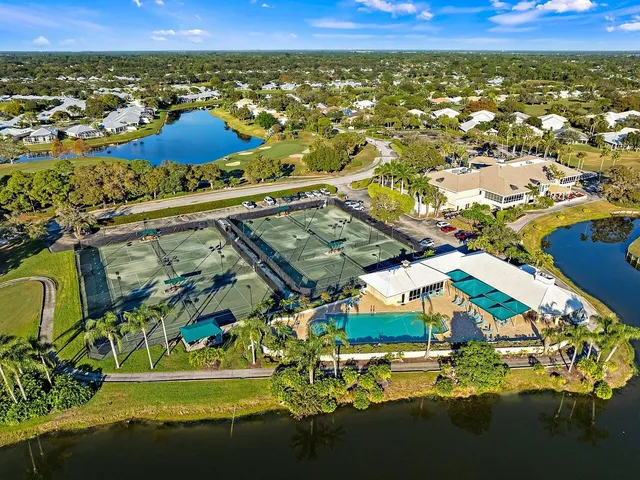 $649,900 | 2431 Southwest Brookwood Lane, Palm City, FL 34990