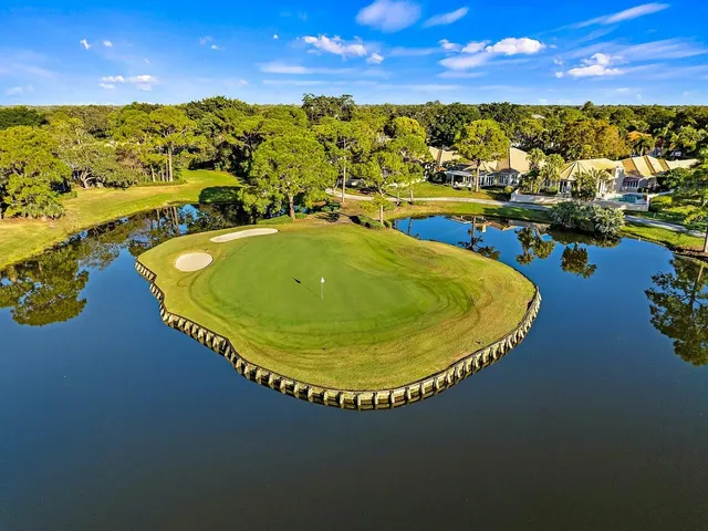 $649,900 | 2431 Southwest Brookwood Lane, Palm City, FL 34990