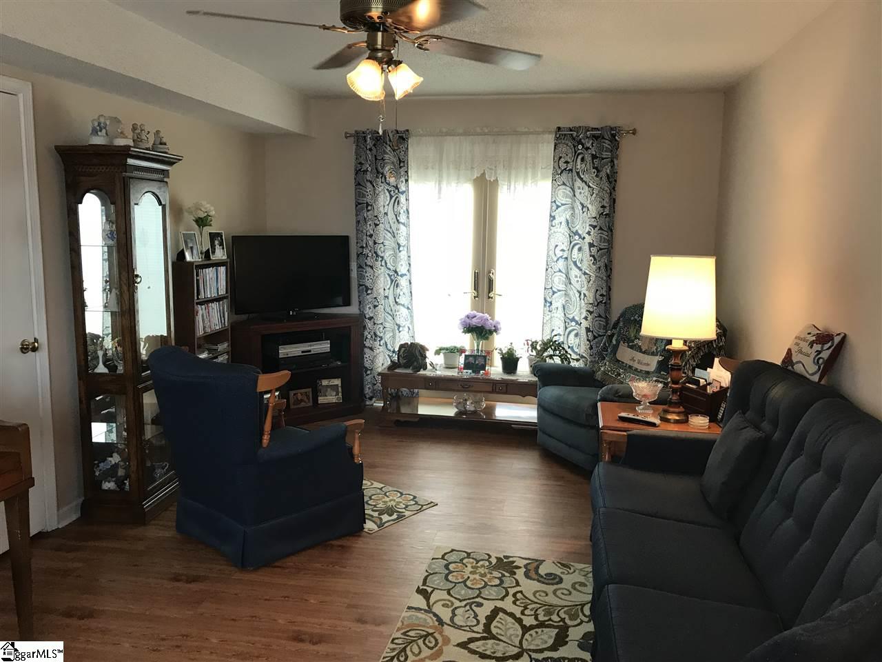 220 Sherwood Road Easley, SC 29640 - Photo 3 of 30