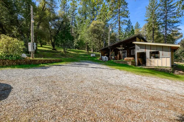 $525,000 | 3640 Omo Ranch Road, Somerset, CA 95684
