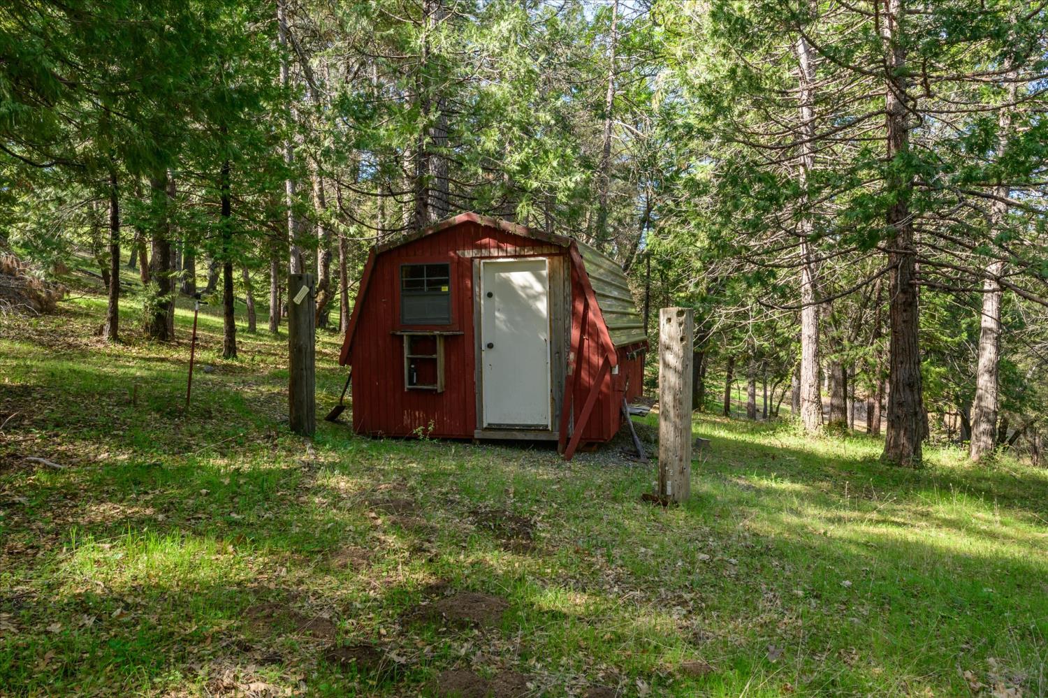3640 Omo Ranch Road Somerset, CA 95684 - Photo 37 of 52 tack room