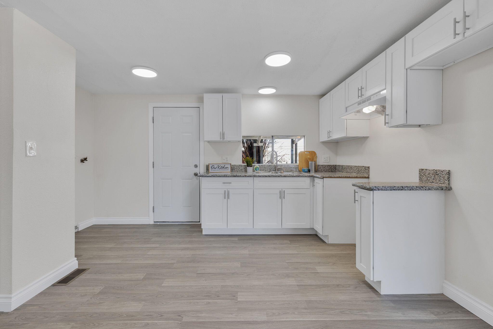 1301 East Avenue I Lancaster, CA 93535 - Photo 10 of 25