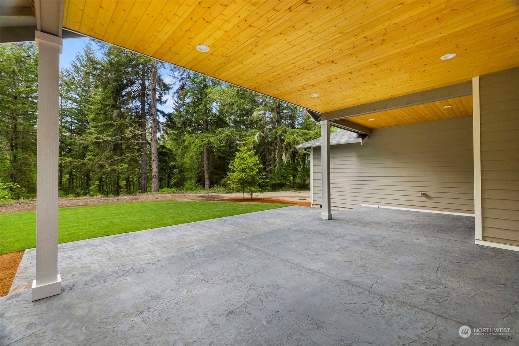 8216 Baird Road Northeast Olympia, WA 98516 - Photo 8 of 28 Gallery Image 8