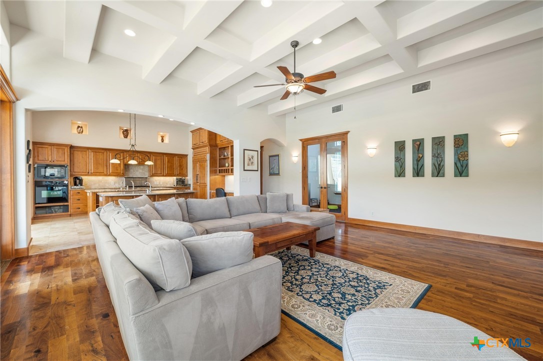 4001 Bell Springs Road Dripping Springs, TX 78620 - Photo 15 of 47