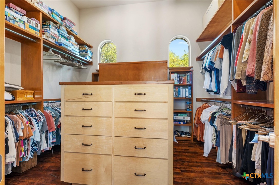 4001 Bell Springs Road Dripping Springs, TX 78620 - Photo 26 of 47 Primary Walk-in Closet