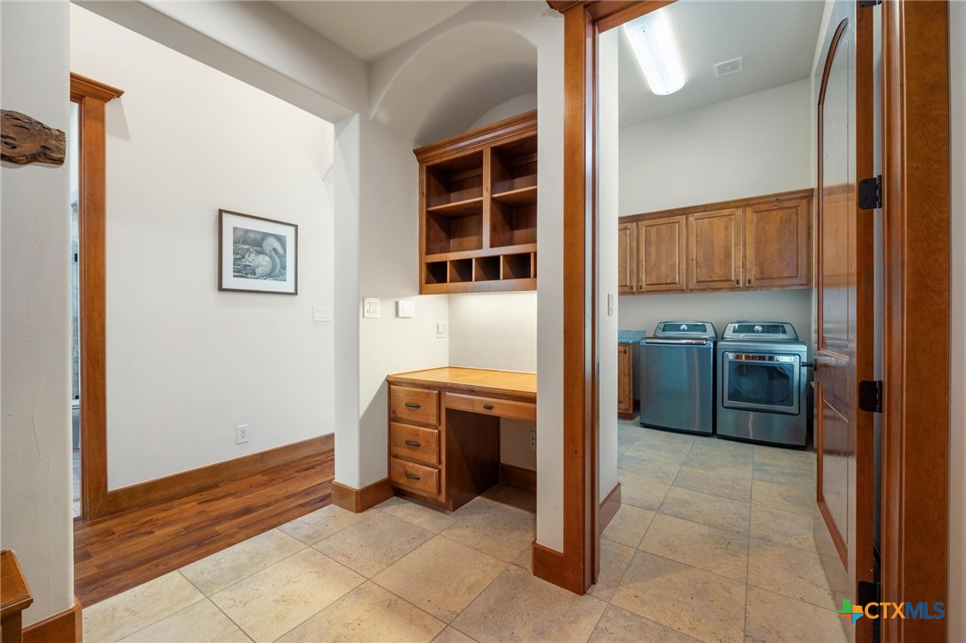 4001 Bell Springs Road Dripping Springs, TX 78620 - Photo 34 of 47 Mud Room