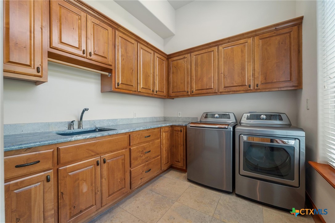 4001 Bell Springs Road Dripping Springs, TX 78620 - Photo 35 of 47 Utility Room