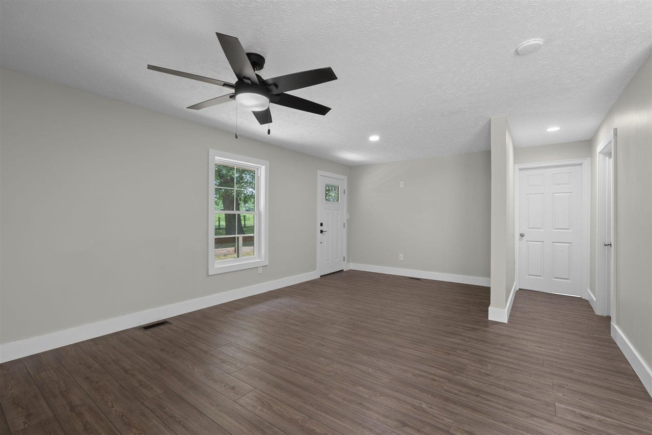 3411 Uhls Road Franklin, KY 42134 - Photo 14 of 25 Gallery Image 14