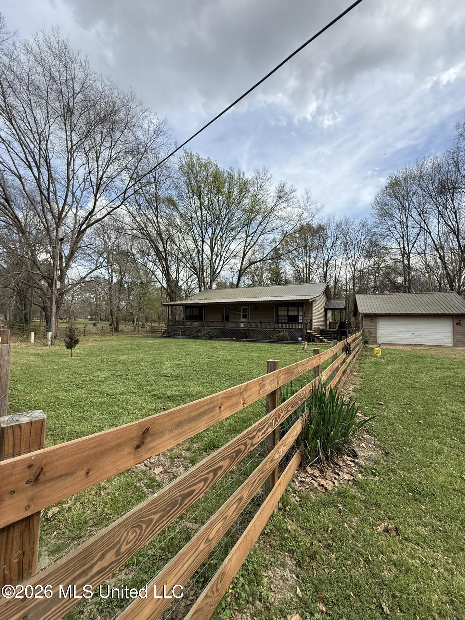 4068 6 Mile Road Crystal Springs, MS 39059 - Photo 1 of 36 Copiah 20